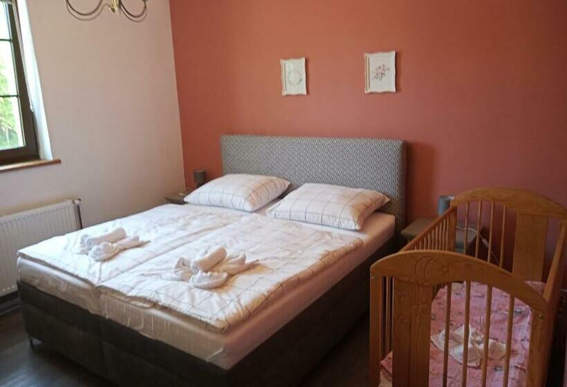 חדר דלוקס, Waldhof