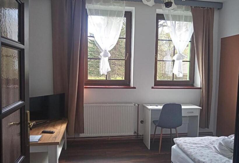 חדר סטנדרט יחיד, Waldhof