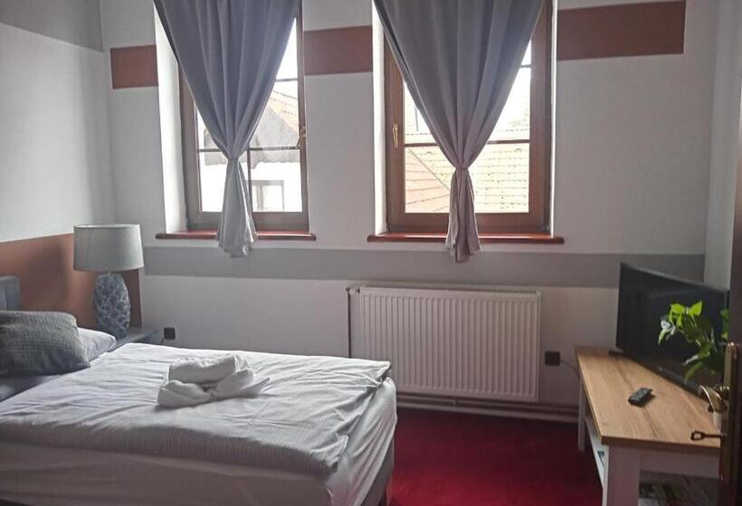 חדר סטנדרט יחיד, Waldhof