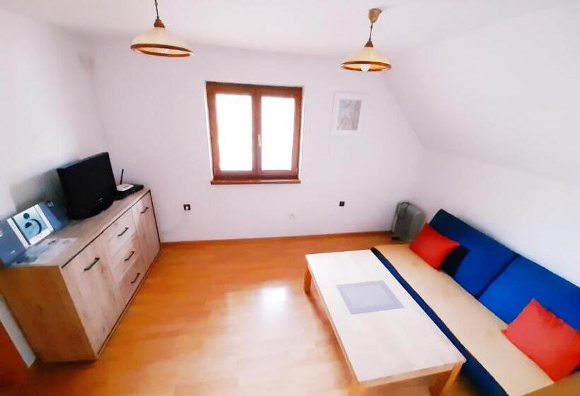 침실 2개 아파트, Apartmány Goral Oravice
