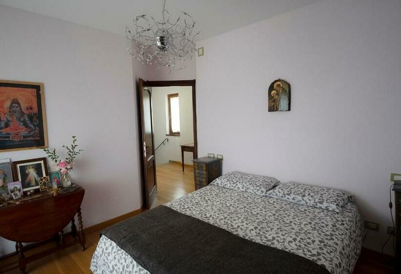 标准间带阳台, B&b Pino Cedro
