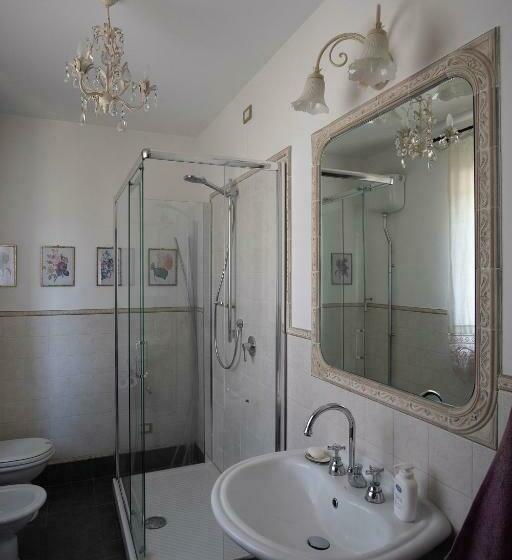 غرفة قياسية مزوَّدة بشُرفة, B&b Pino Cedro