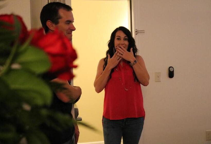 Номер Deluxe, The Inn At Deer Creek Winery