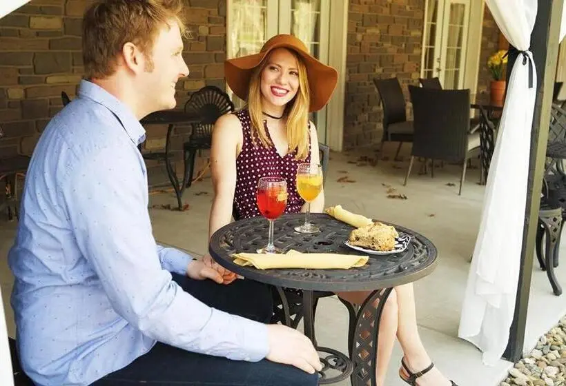 デラックスルーム, The Inn At Deer Creek Winery