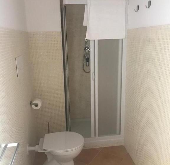 חדר סטנדרט לשלושה, Albergo Diffuso Di Campolattaro