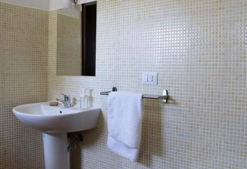 スタンダードトリプルルーム, Albergo Diffuso Di Campolattaro
