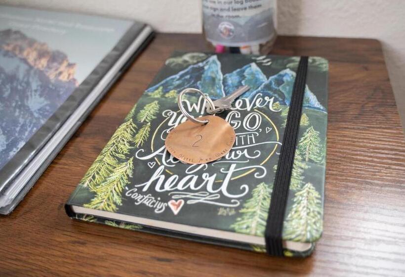 Номер Deluxe, Mt Williamson Motel And Basecamp