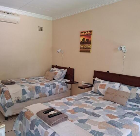 חדר משפחתי, Lepha Guest House