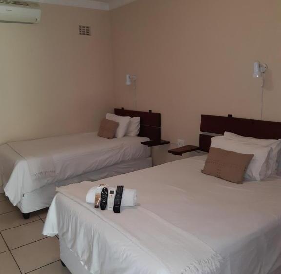 חדר משפחתי, Lepha Guest House