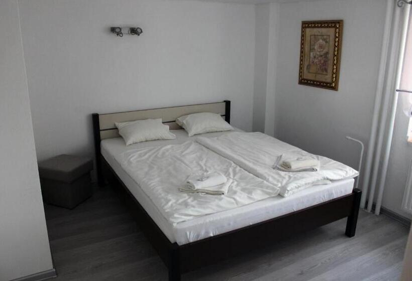 4인용 스탠다드 룸, Penzion Slanina