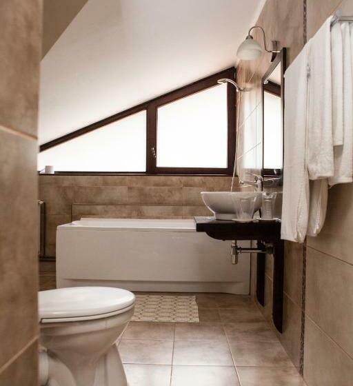 ファミリールーム, Pensiunea Unio