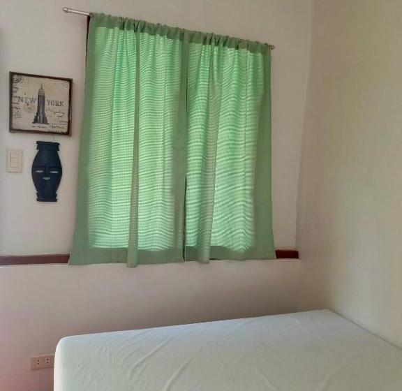 Номер Economy, Mil's Hillside Tourist Inn