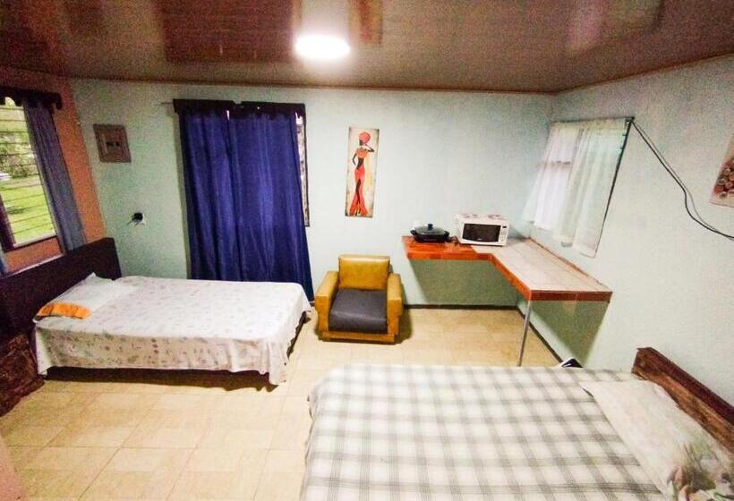 خانه 2 خوابه, Hospedaje Luis & Ana