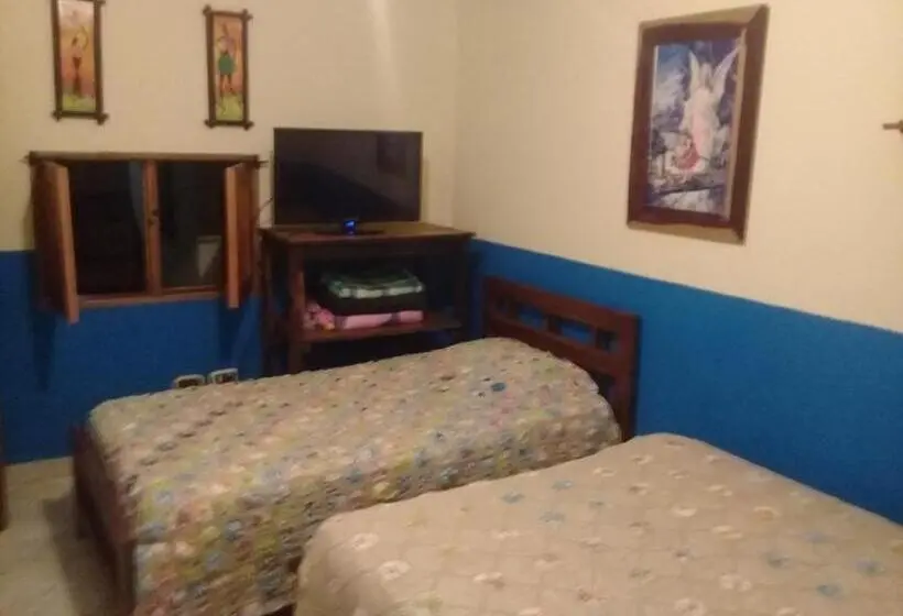 スタンダード４人部屋, Atenas Jericó
