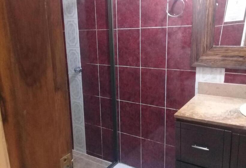 غرفة قياسية, Atenas Jericó