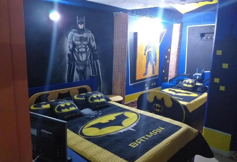 غرفة قياسية, Atenas Jericó