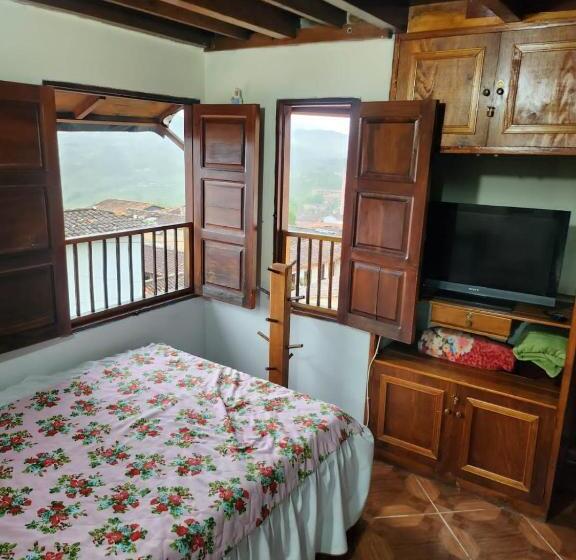 Номер Deluxe, Atenas Jericó