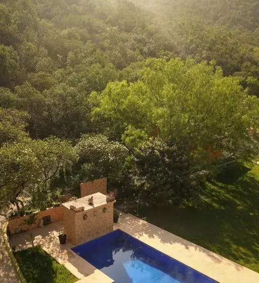 プールビュースタンダードルーム, Vista Potrero Hotel, Camping & Events