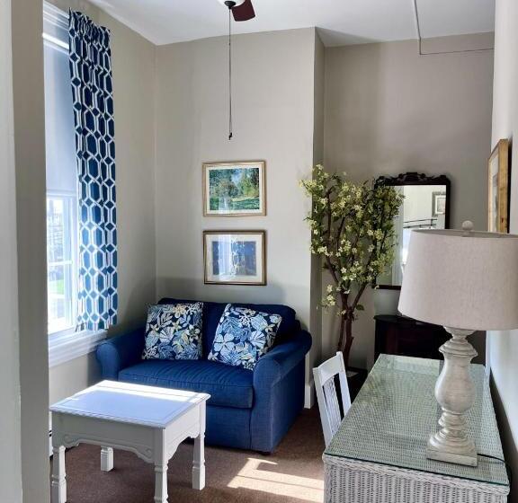 带大床的套房, The Ocean House