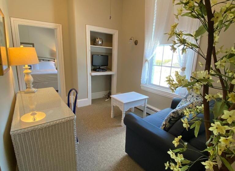 带大床的套房, The Ocean House