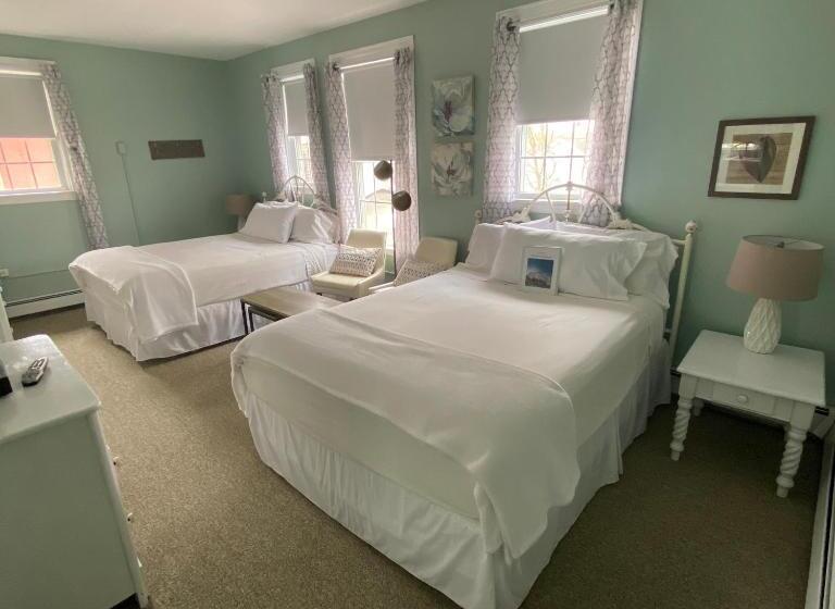 标准间, The Ocean House