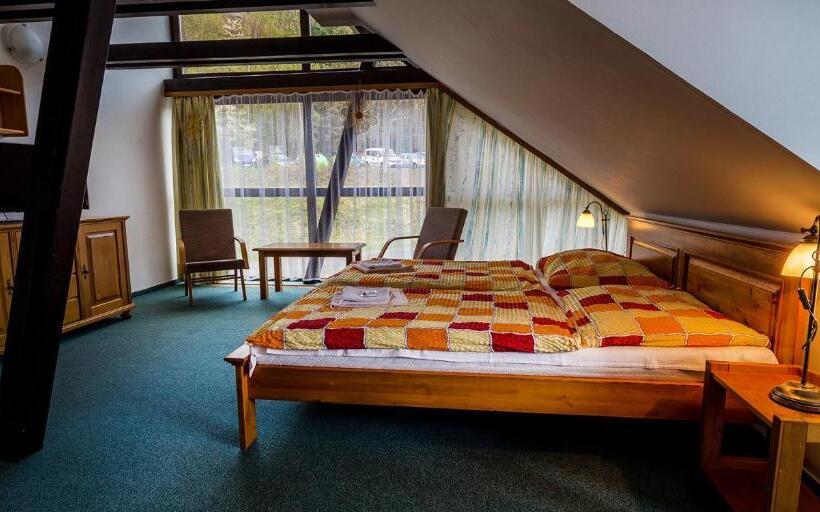 Номер Стандарт, Trosky