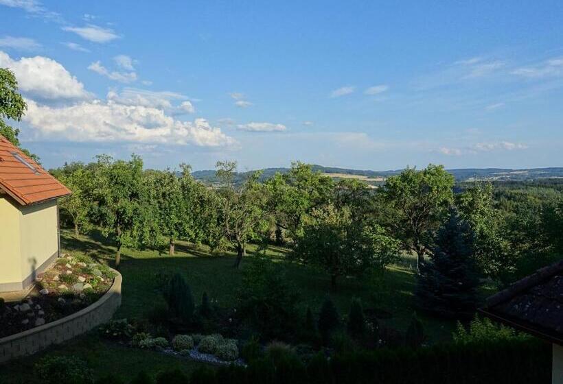 Номер Стандарт, Trosky