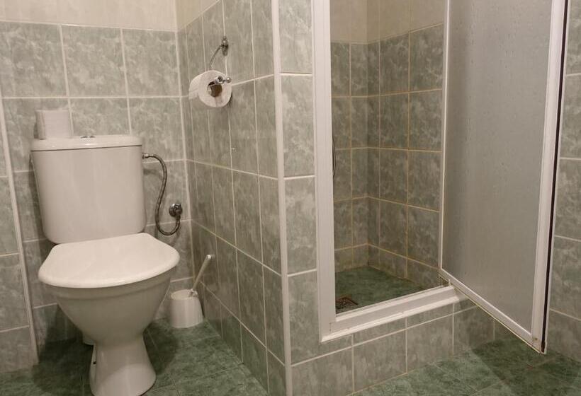 Апартаменты 2 Спальни, Trosky