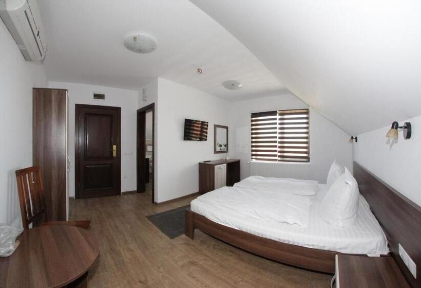 Номер Economy, Pensiunea Denim