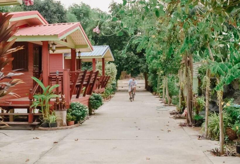 バルコニー付きデラックスルーム, Ruanmai Style Resort 2