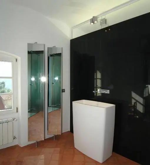 デラックスルーム, A Ca Du Barba Ge