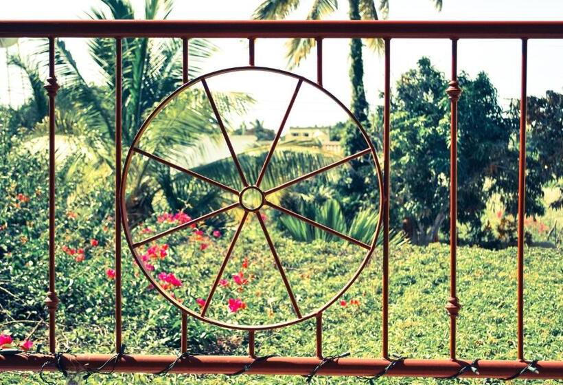 غرفة عائلية مطلّة علي البحر, Hacienda De Palmas