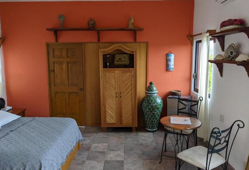 غرفة كومفورت ثلاثية, Hacienda De Palmas