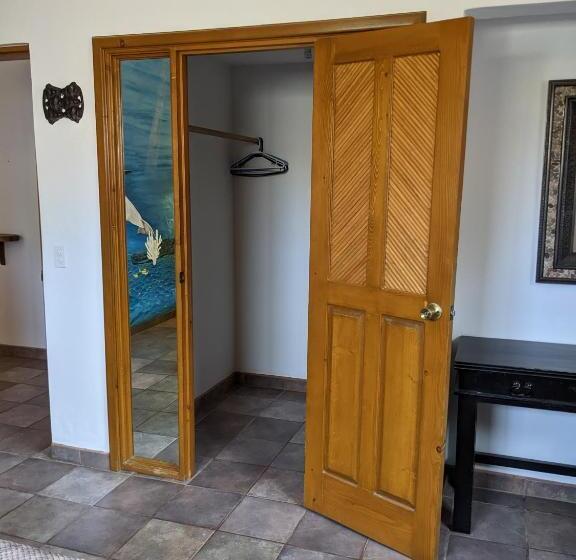 غرفة عائلية, Hacienda De Palmas