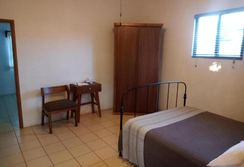 غرفة عائلية حمام مشترك, Hacienda De Palmas