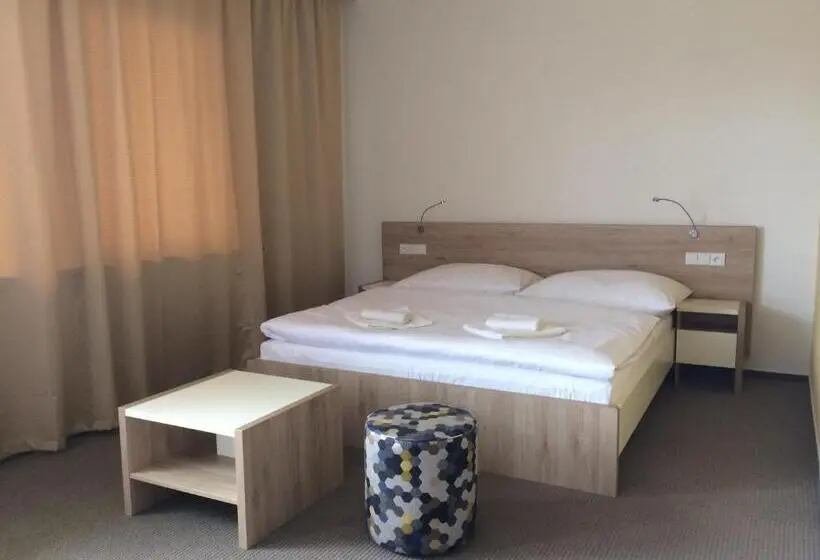Quarto Deluxe, Devítka