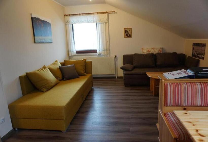 דירת חדר, Gölsenhof   Fam. Büchinger