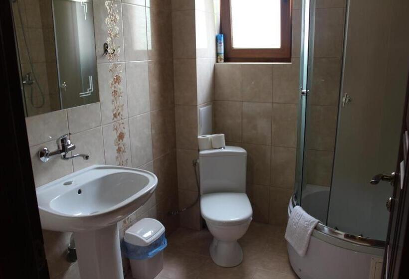 سوییت خانوادگی, Sukhoviia