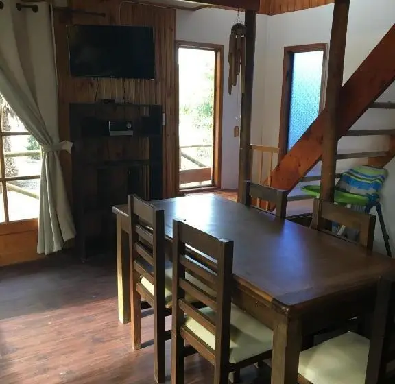 家族用バンガロー, La Maison Des Fous