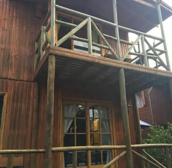 家族用バンガロー, La Maison Des Fous