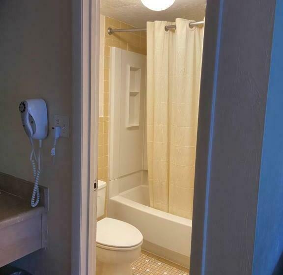 غرفة قياسية, Buccaneer Inn