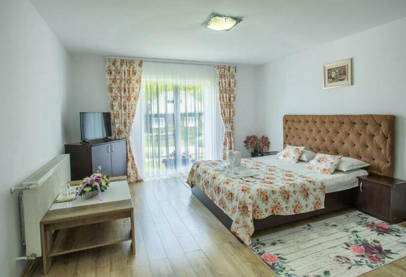 آپارتمان 1 خوابه همکف, Casa Ina