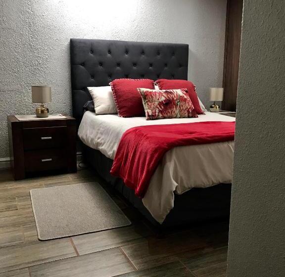 غرفة عائلية مطلّة علي الحديقة, Panorama Self Catering