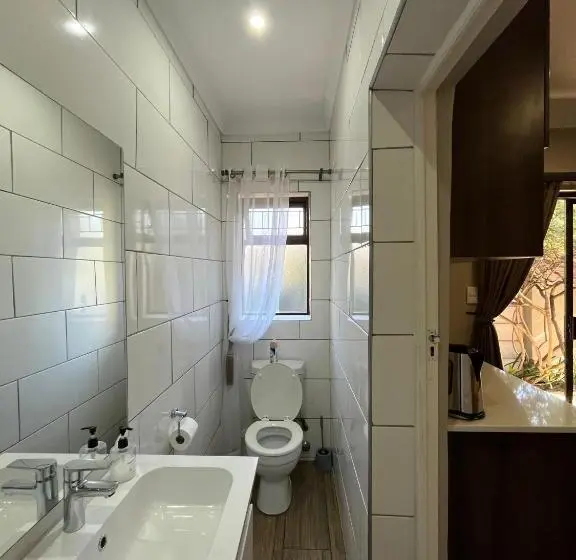 エコノミールーム, Panorama Self Catering