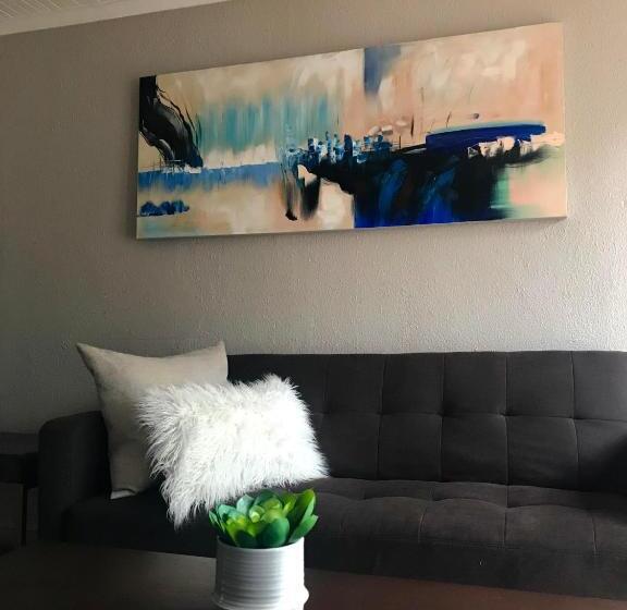 غرفة قياسية مطلّة علي حمام السباحة, Panorama Self Catering