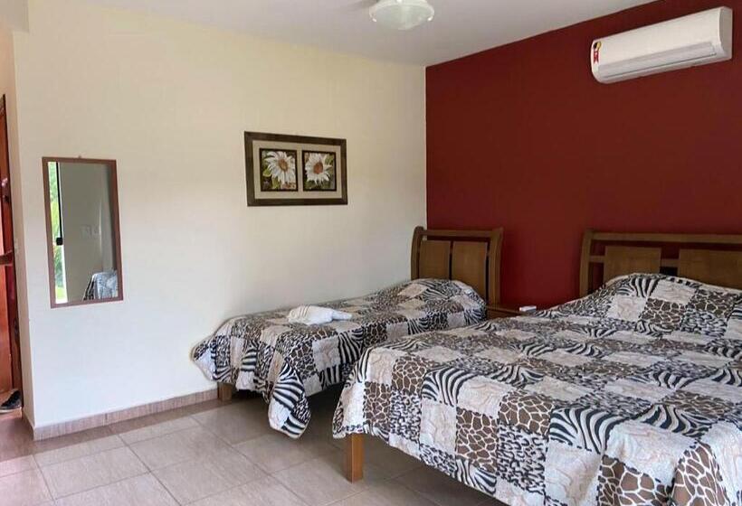 标准三人间, Pousada Bambuzal