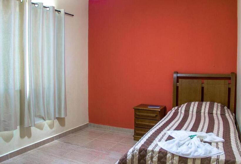 四人标准间, Pousada Bambuzal