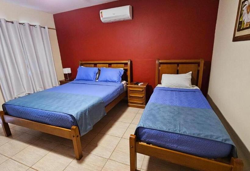 标准三人间, Pousada Bambuzal