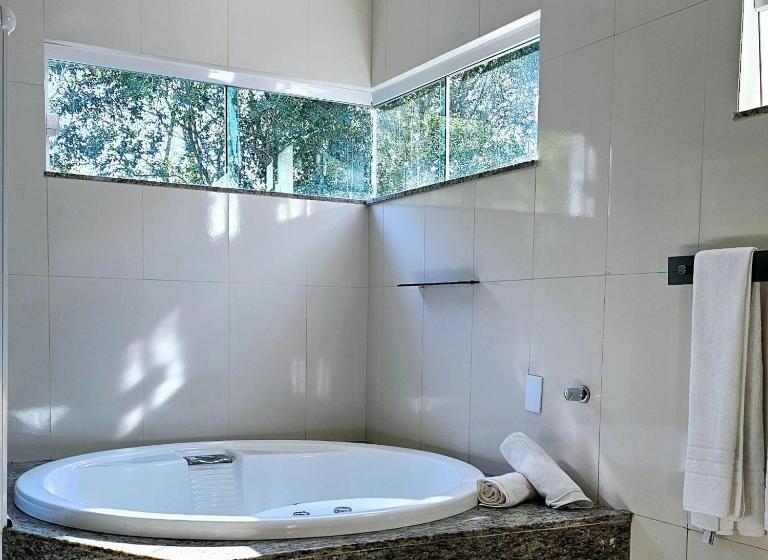 标准间带漩涡浴缸, Pousada Bambuzal