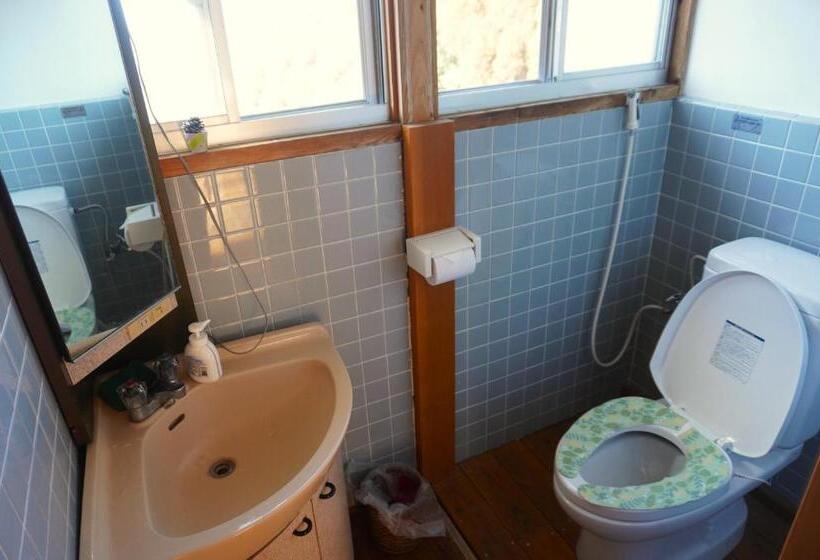 غرفة عائلية, Sky Tea House